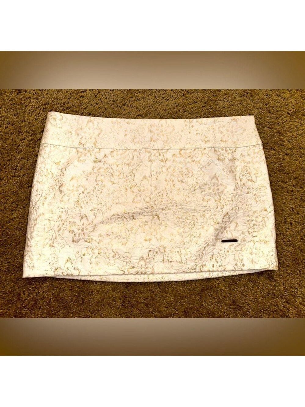 NWT Abercrombie White and Gold Jacquard Mini Skirt